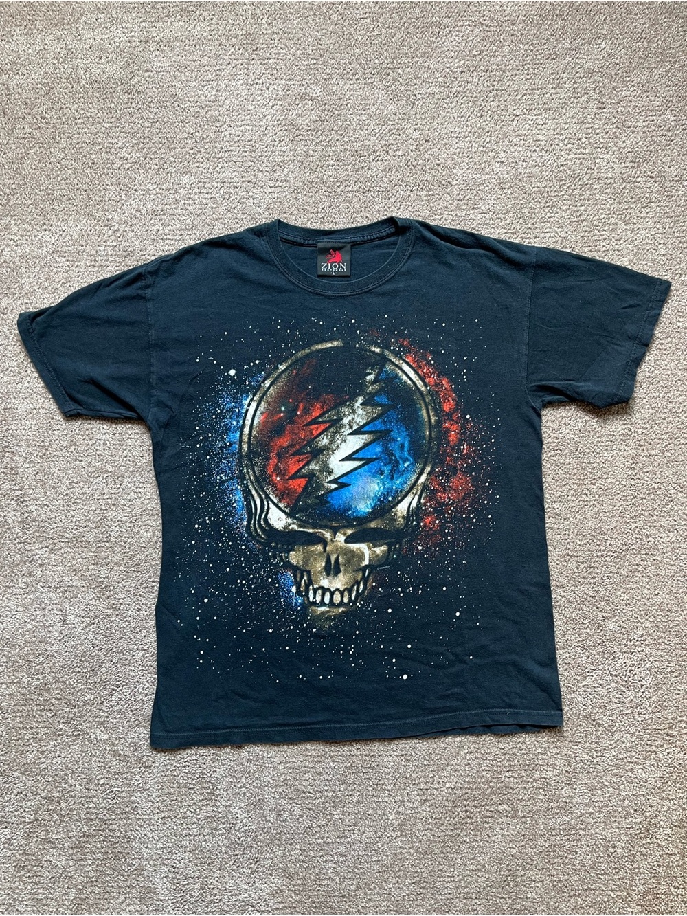 VTG 00’s / Y2K Grateful Dead Zion Rootswear Faded Black Band Tee